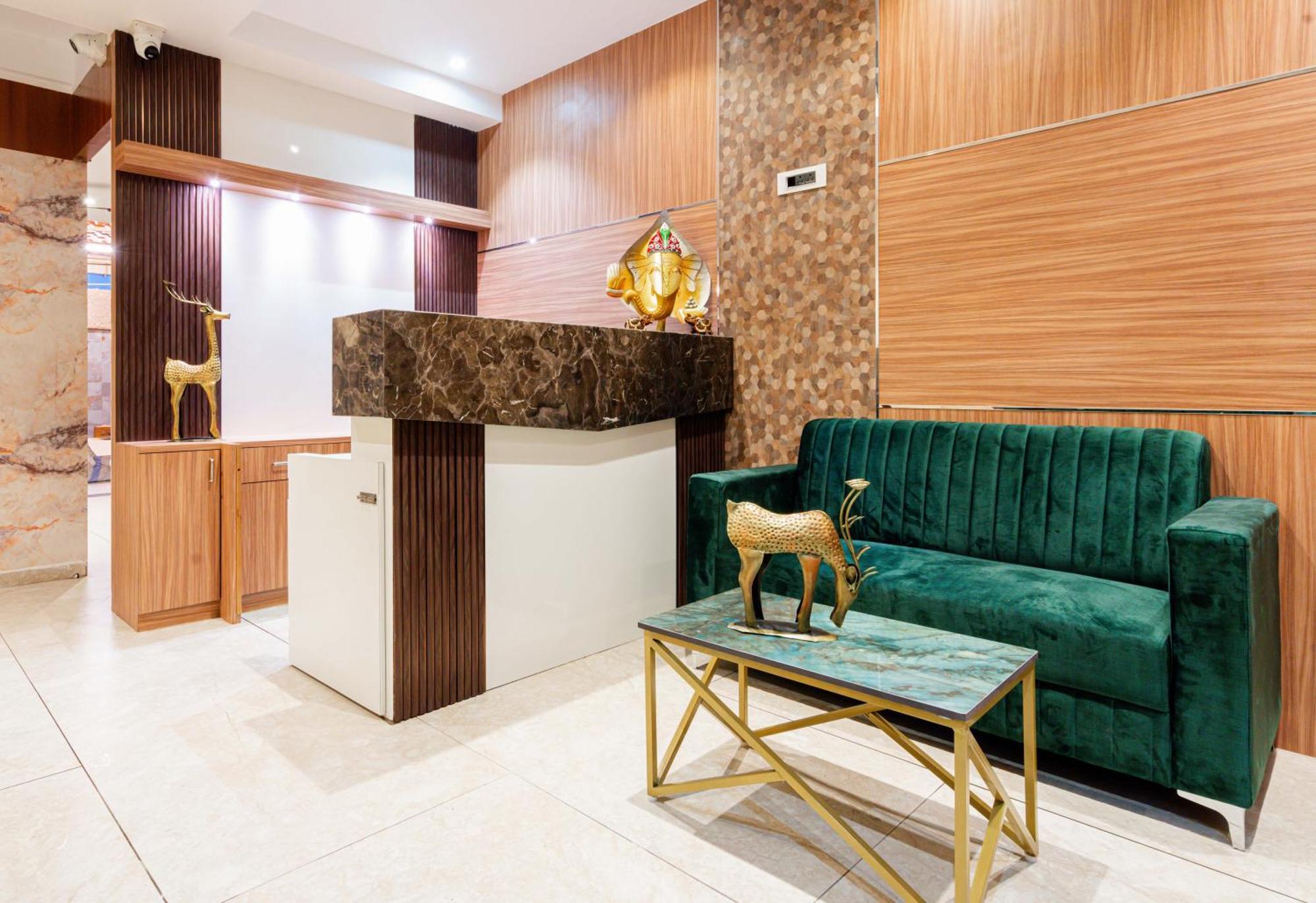 Lemon Wood Suites Pune Exterior foto